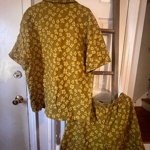 NW/OT MANFINITY Olive Floral Shirt